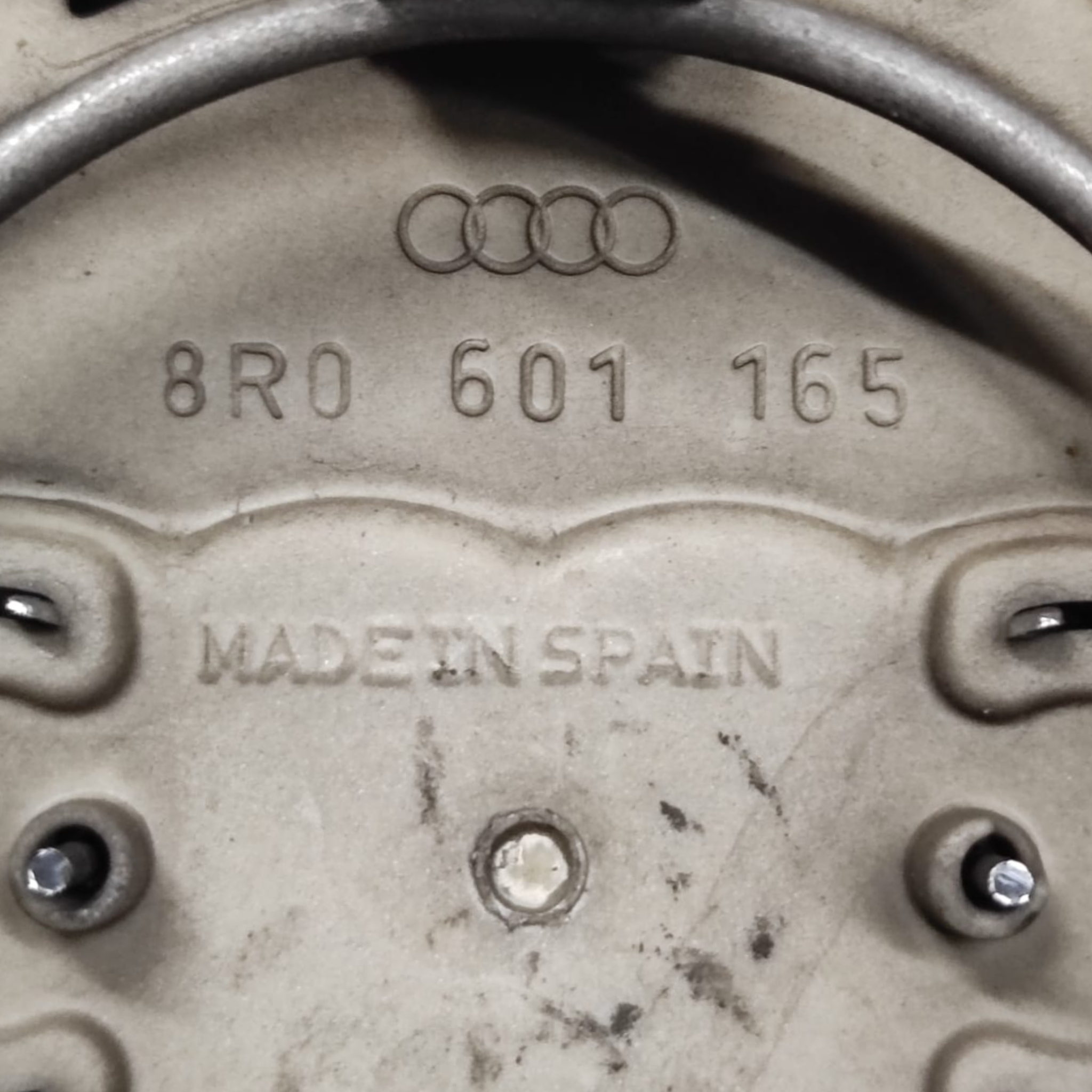 Set 4 Coprimozzi Audi Q5 (5 Fori) cod: 8r0601165 (2008-2017)