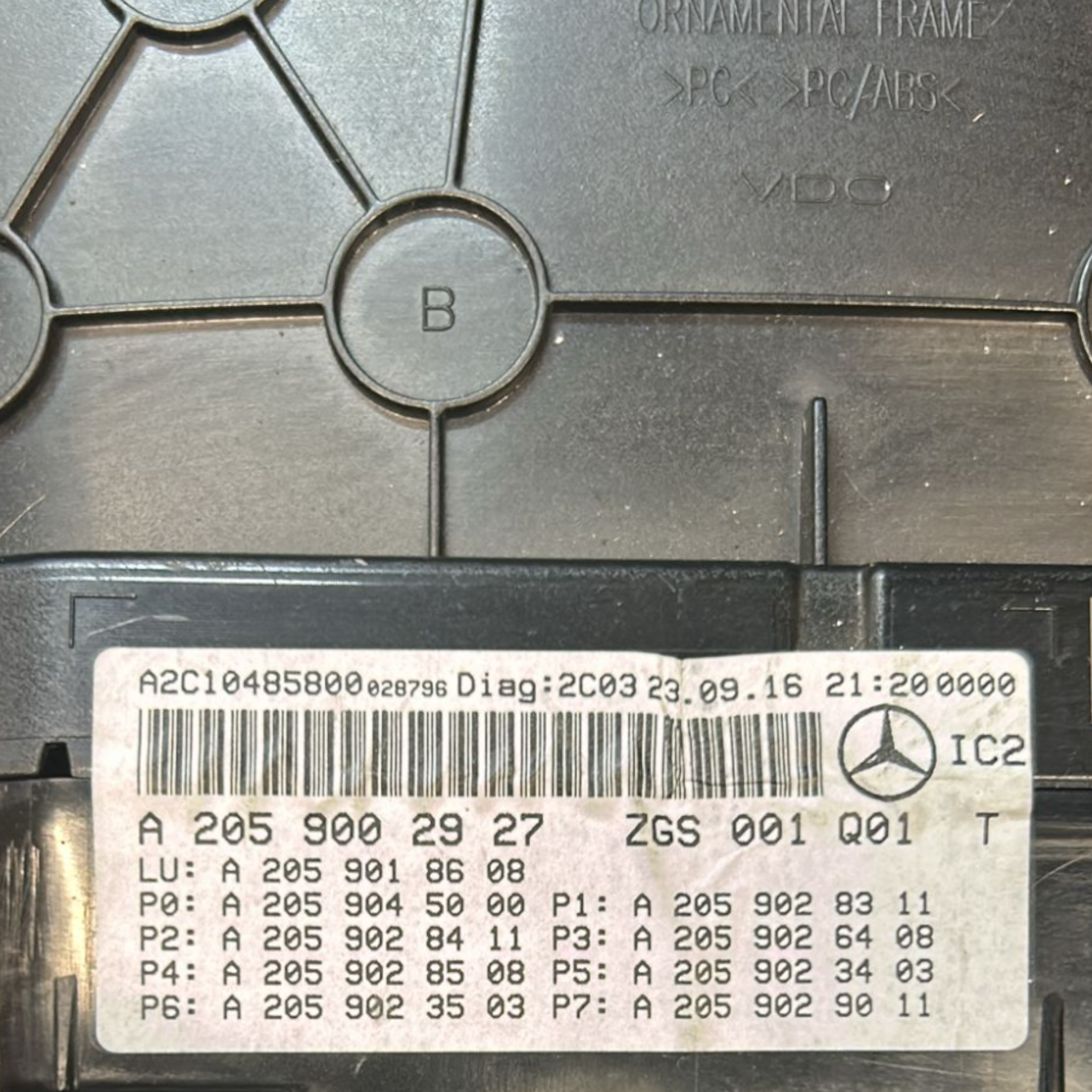 Tachimetro / Contachilometri Mercedes Benz Classe C W205 2.0 Diesel (2014 > 2021) cod:A2059002927