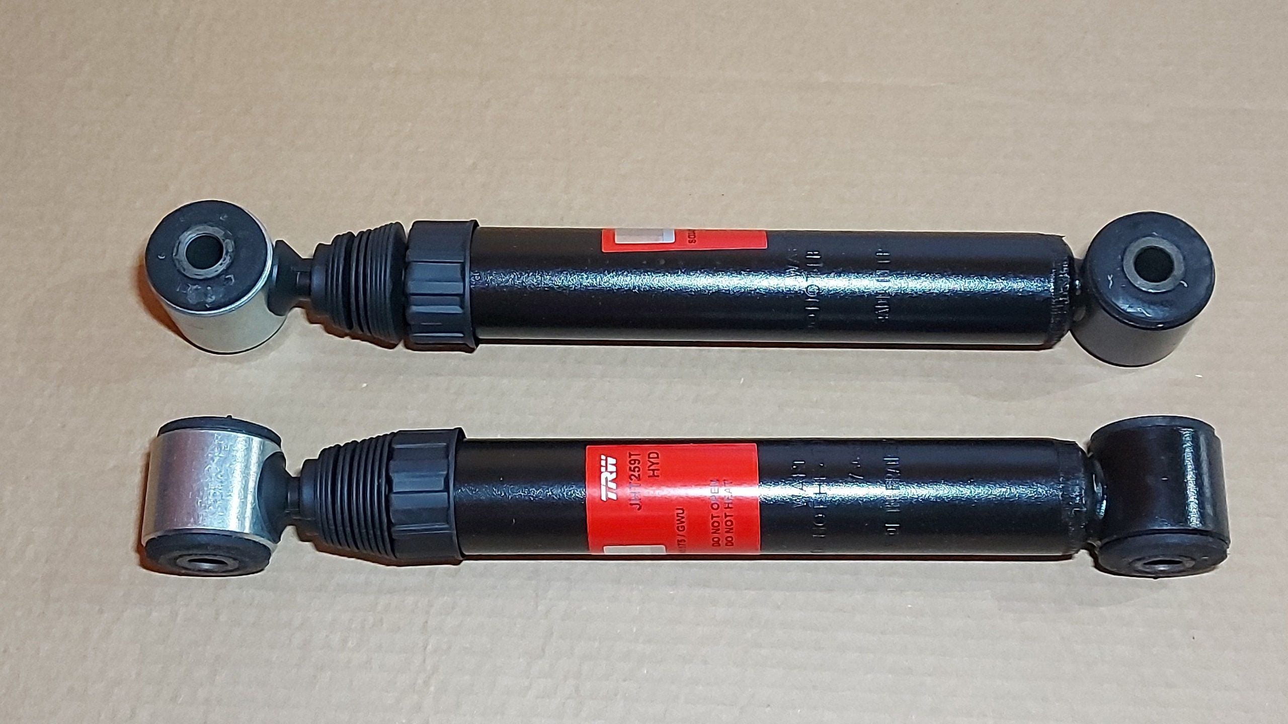 Ammortizzatori Posteriori Citroen Evasion | Jumpy | Fiat Scudo | Ulysse | Lancia Zeta | Peugeot Expert | 806 | Marca Trw JHT259T BIBA-RICAMBI