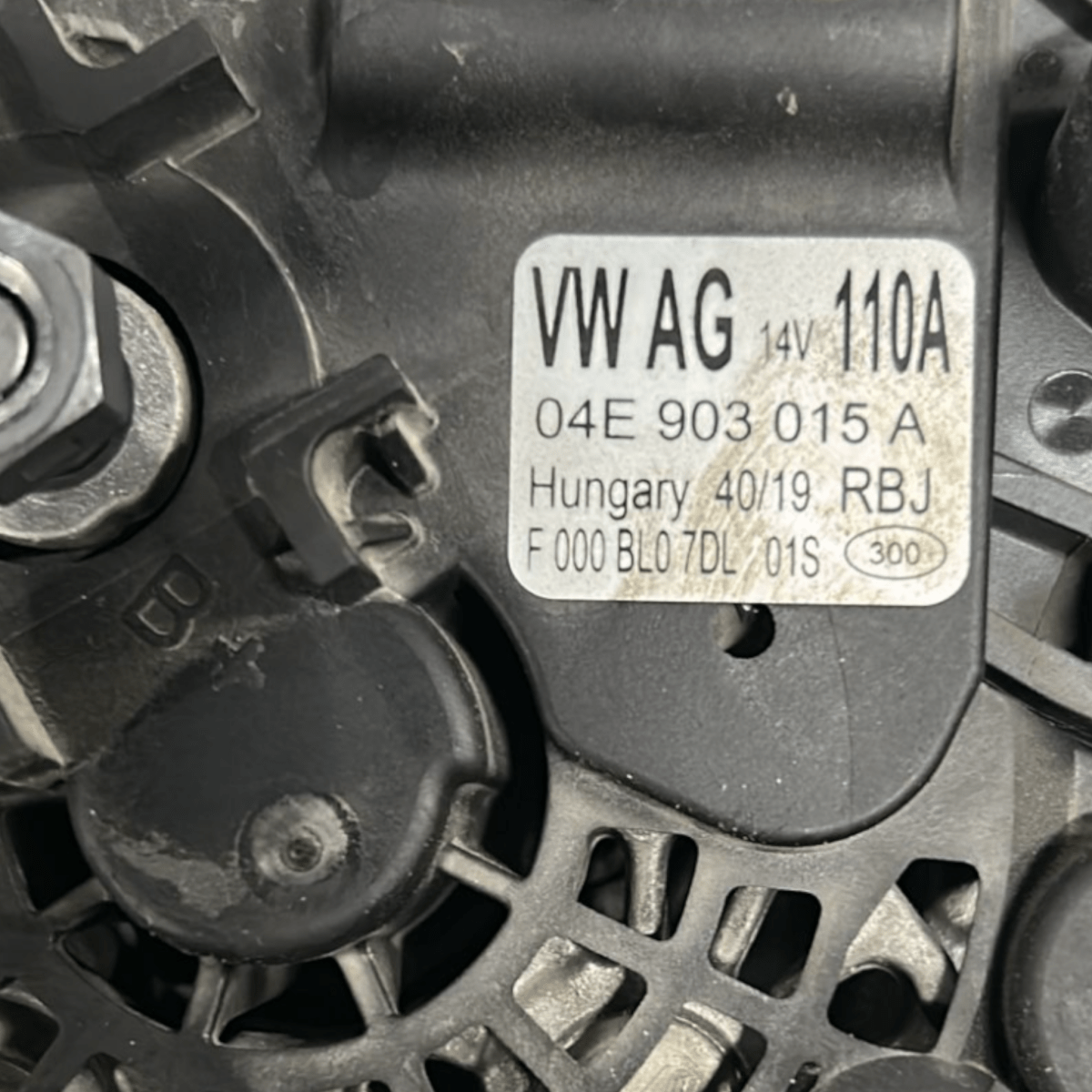 Alternatore volkswagen polo aw1 1.0 benzina cod:04E903015A (2017 >)