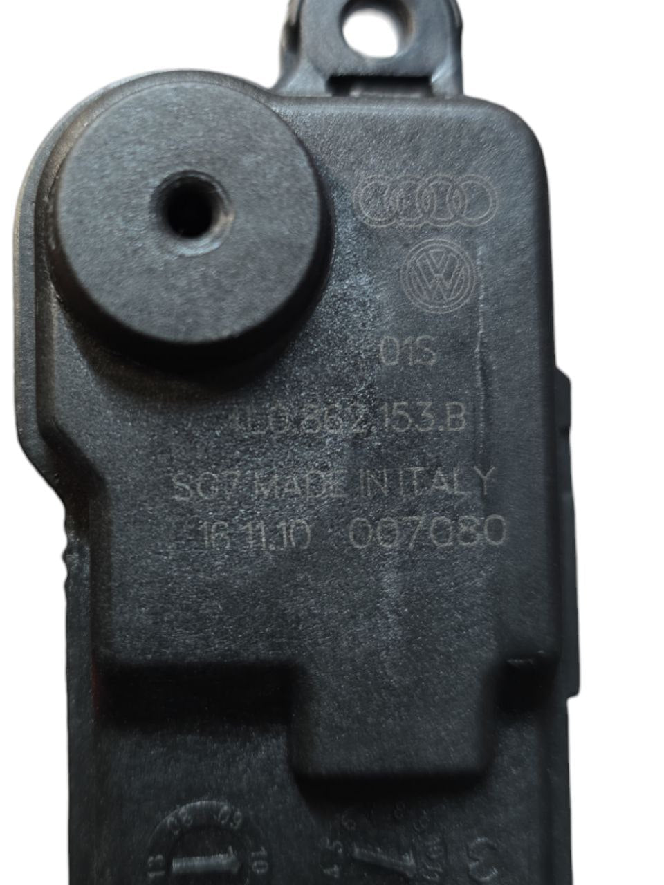Attuatore Chiusura Centralizzata Audi Cod : 4L0862153B
