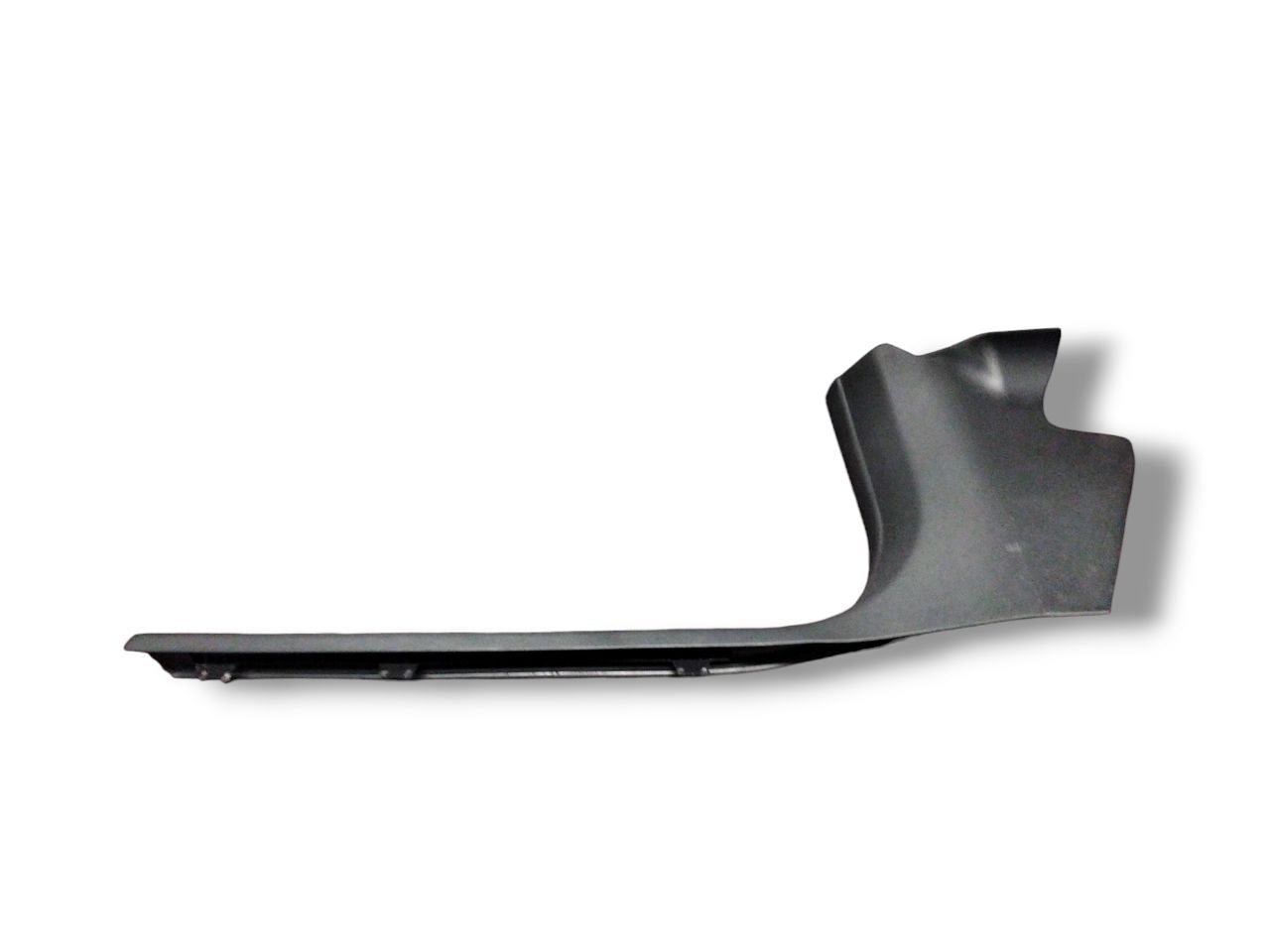 Battitacco anteriore Sinistro Mercedes Classe B W246 (2012-2018) cod.A2466800106