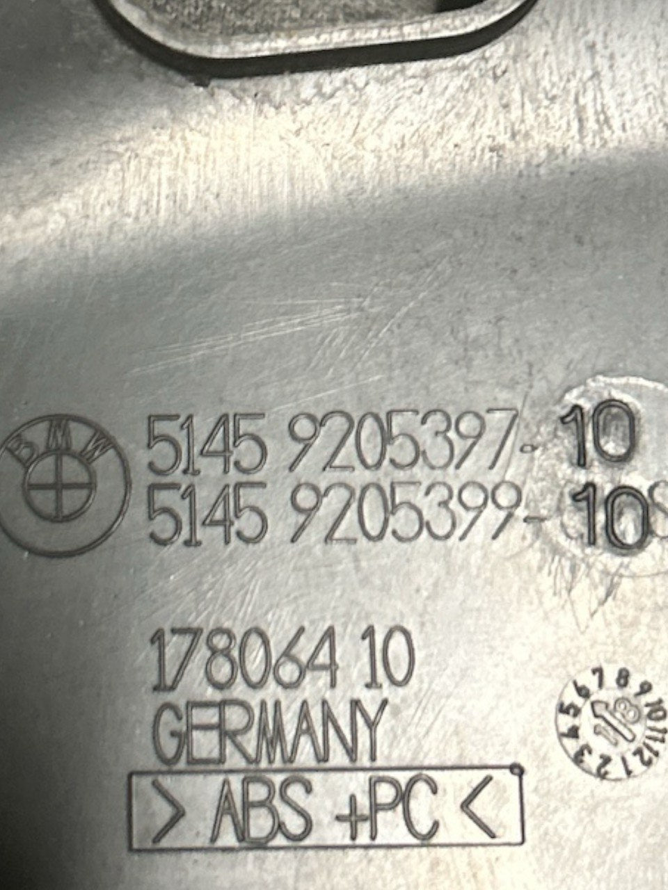 BMW Serie 1 (F20) (2011 > 2019) cod . 51459205397 Rivestimento / Modanatura Cruscotto Inferiore Destro
