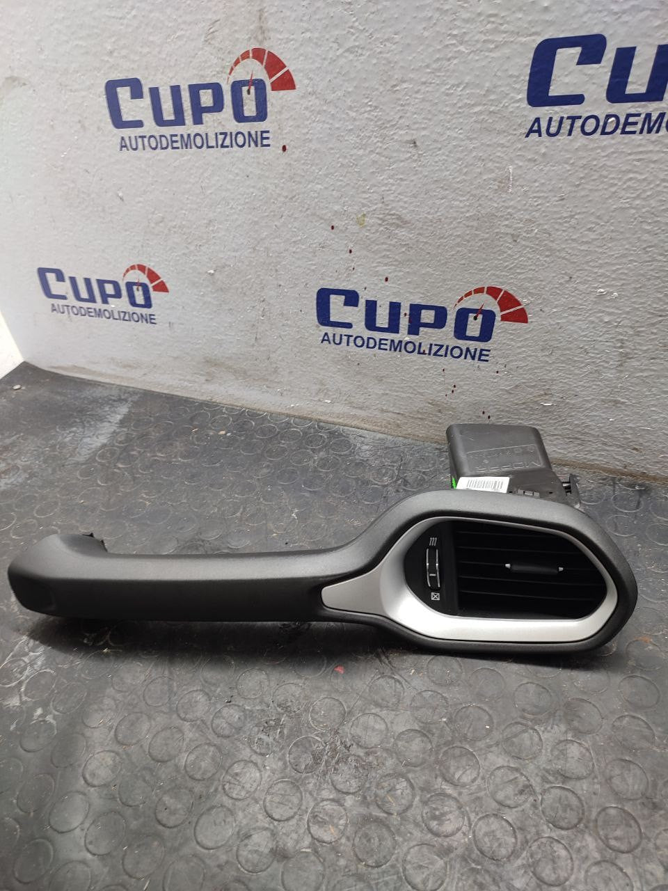 Bocchetta areazione lato passeggero Jeep Renegade cod 7356156880 ( 2018 )