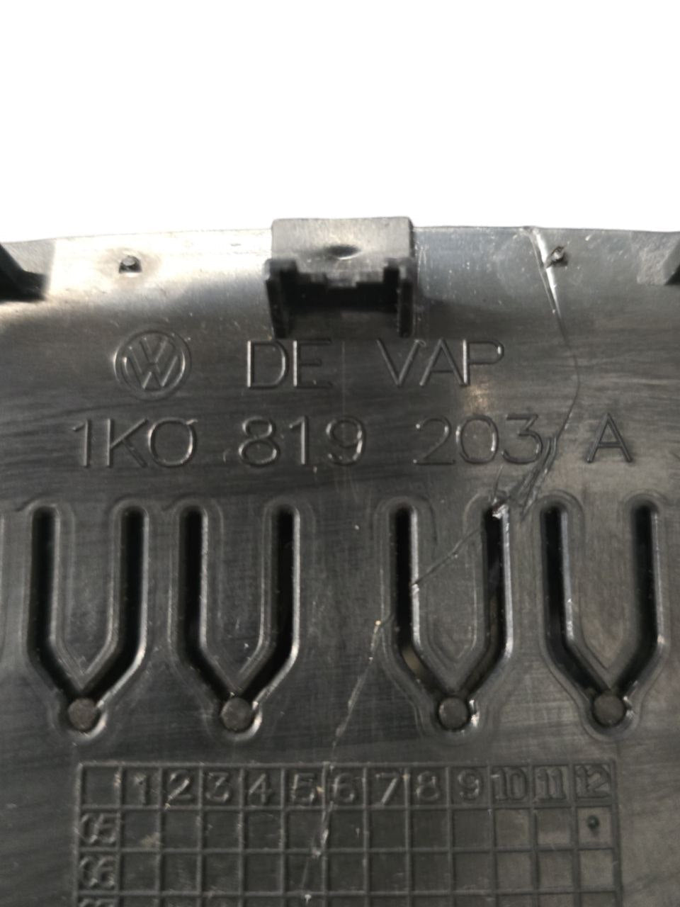 BOCCHETTA ARIA CONDIZIONATA VOLKSWAGEN GOLF V (2003-2008) Cod : 1K0819203A