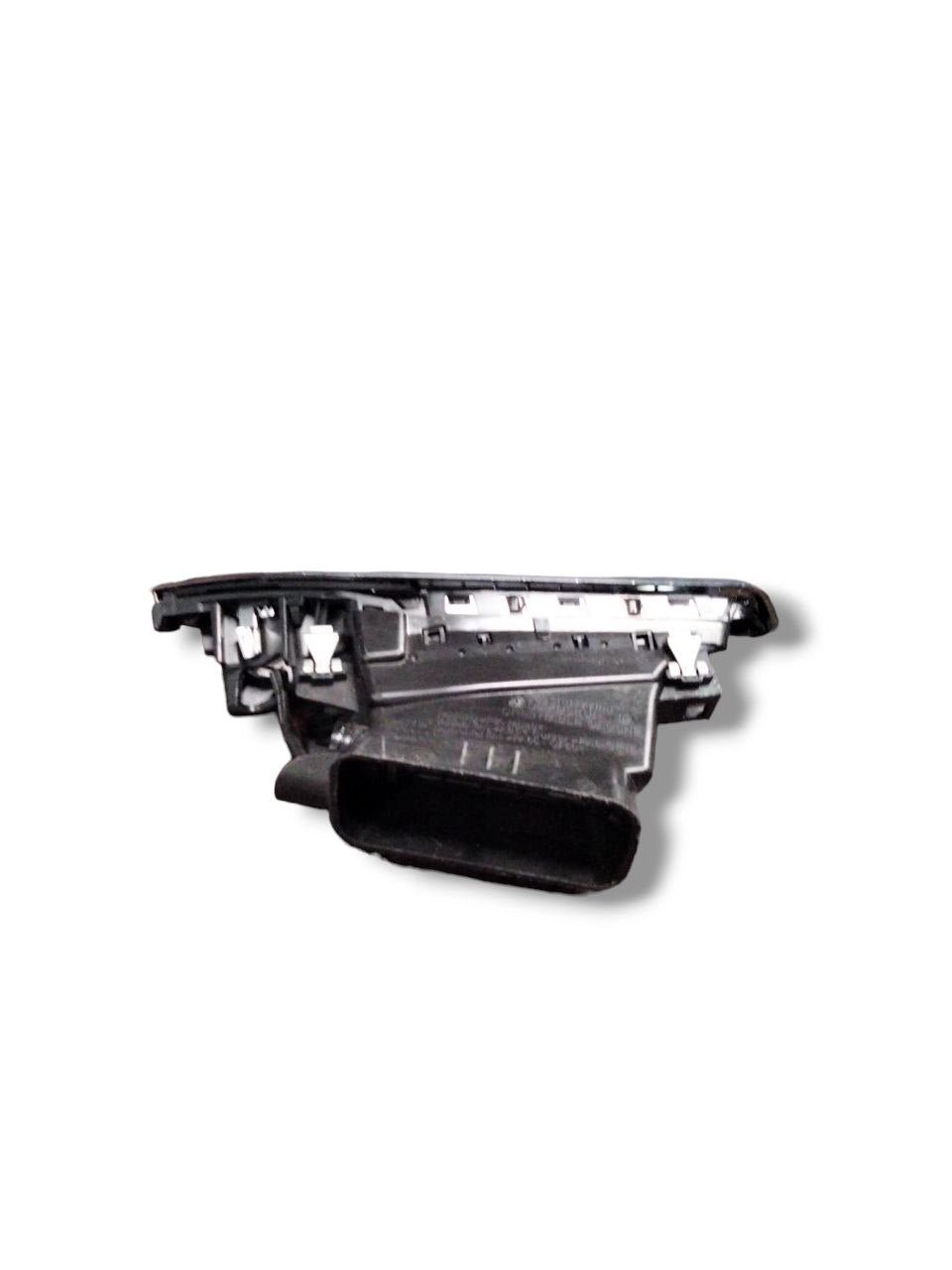Bocchetta aria cruscotto lato sinistro Peugeot 208 / 2008 (2012-2019) cod.9633131777