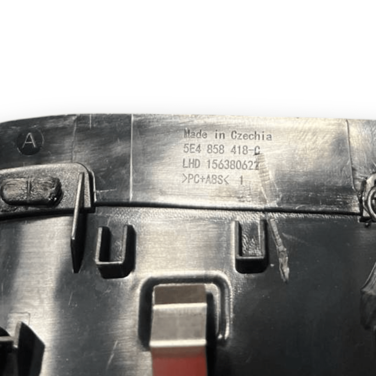 Bocchetta Aria + Rivestimento Cruscotto Skoda Octavia IV (2019 al 2023) cod: 5E4858418C