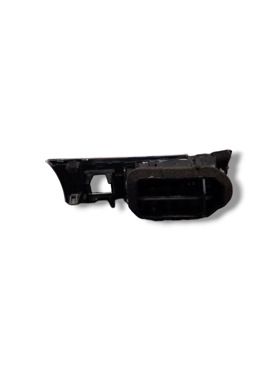 Bocchetta Aria Sinistra Audi A6 ( 2004-2012 ) cod.4F1820901D