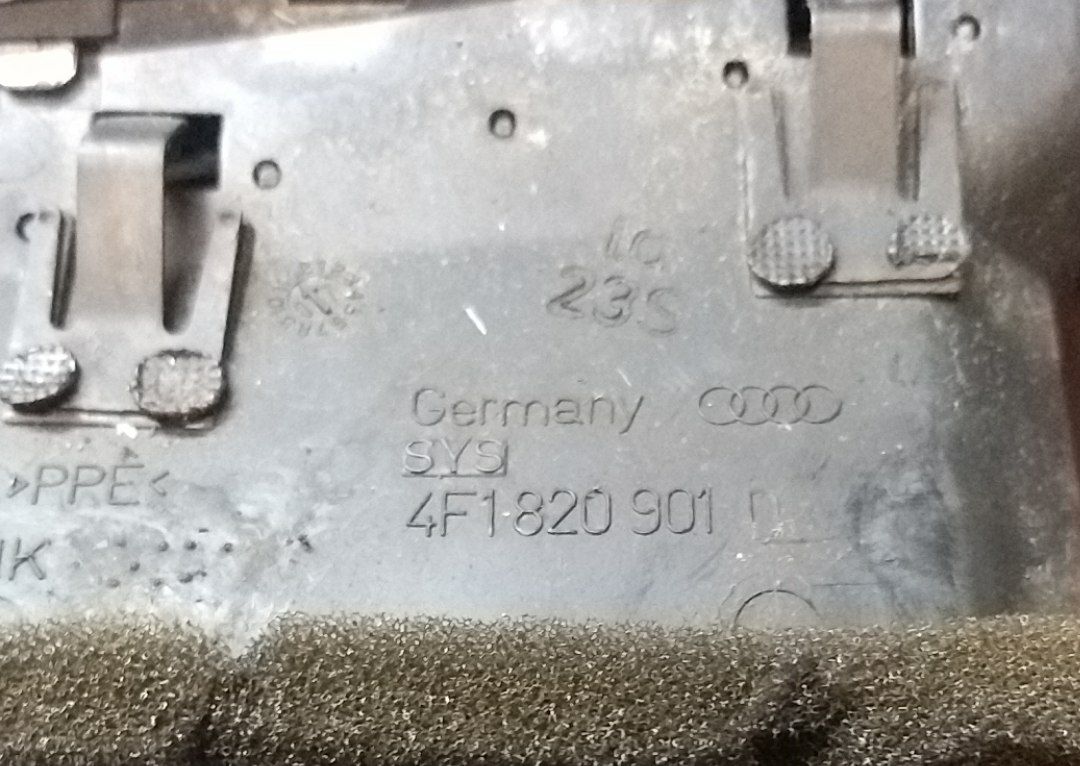 Bocchetta Aria Sinistra Audi A6 ( 2004-2012 ) cod.4F1820901D