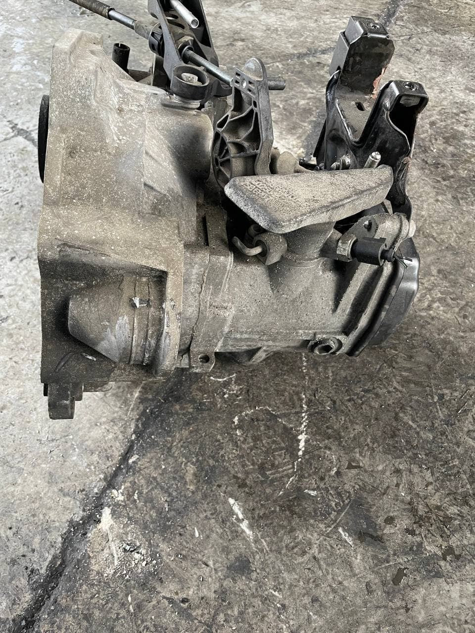 Cambio manuale 5 marce Volkswagen Polo 6R 1.2 benzina 02r301107