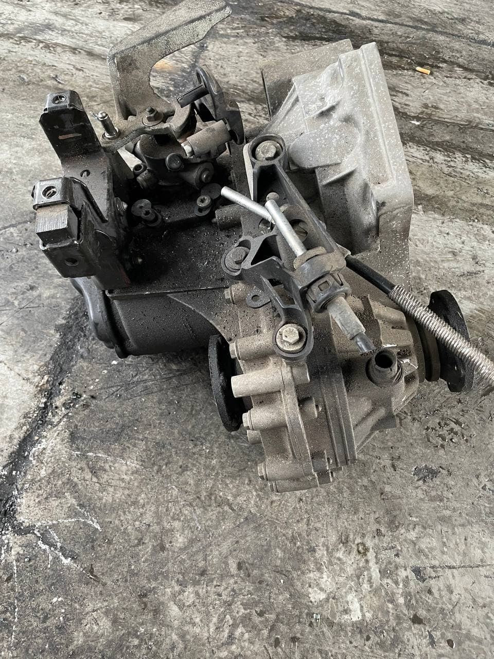 Cambio manuale 5 marce Volkswagen Polo 6R 1.2 benzina 02r301107