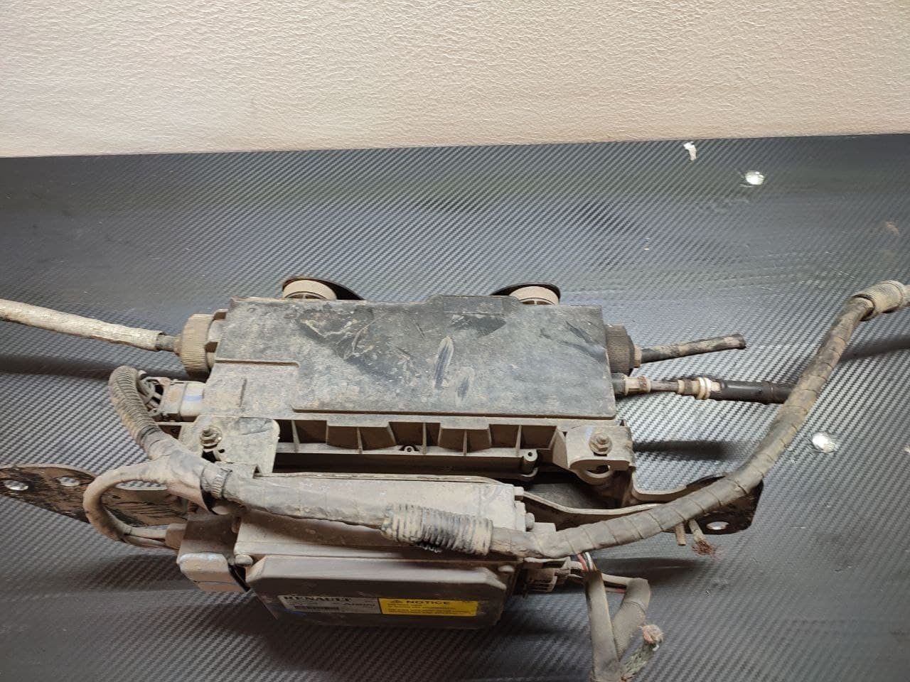 Centralina asse posteriore sospensioni attive Renault Laguna III cod 527002330r