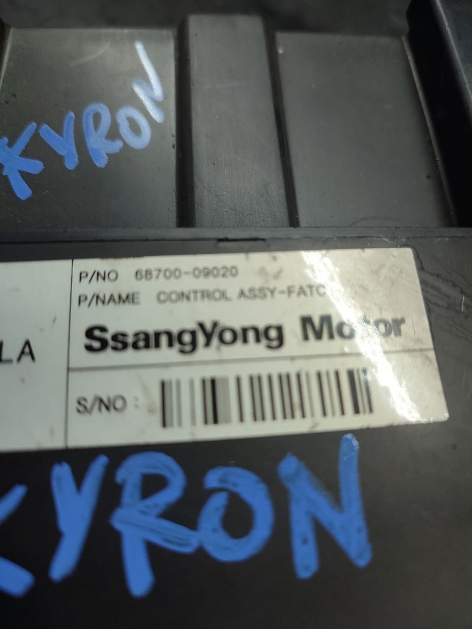 Centralina comandi clima Ssangyong Kyron 2.0 xdi ( 2005 ) cod 68700-09020