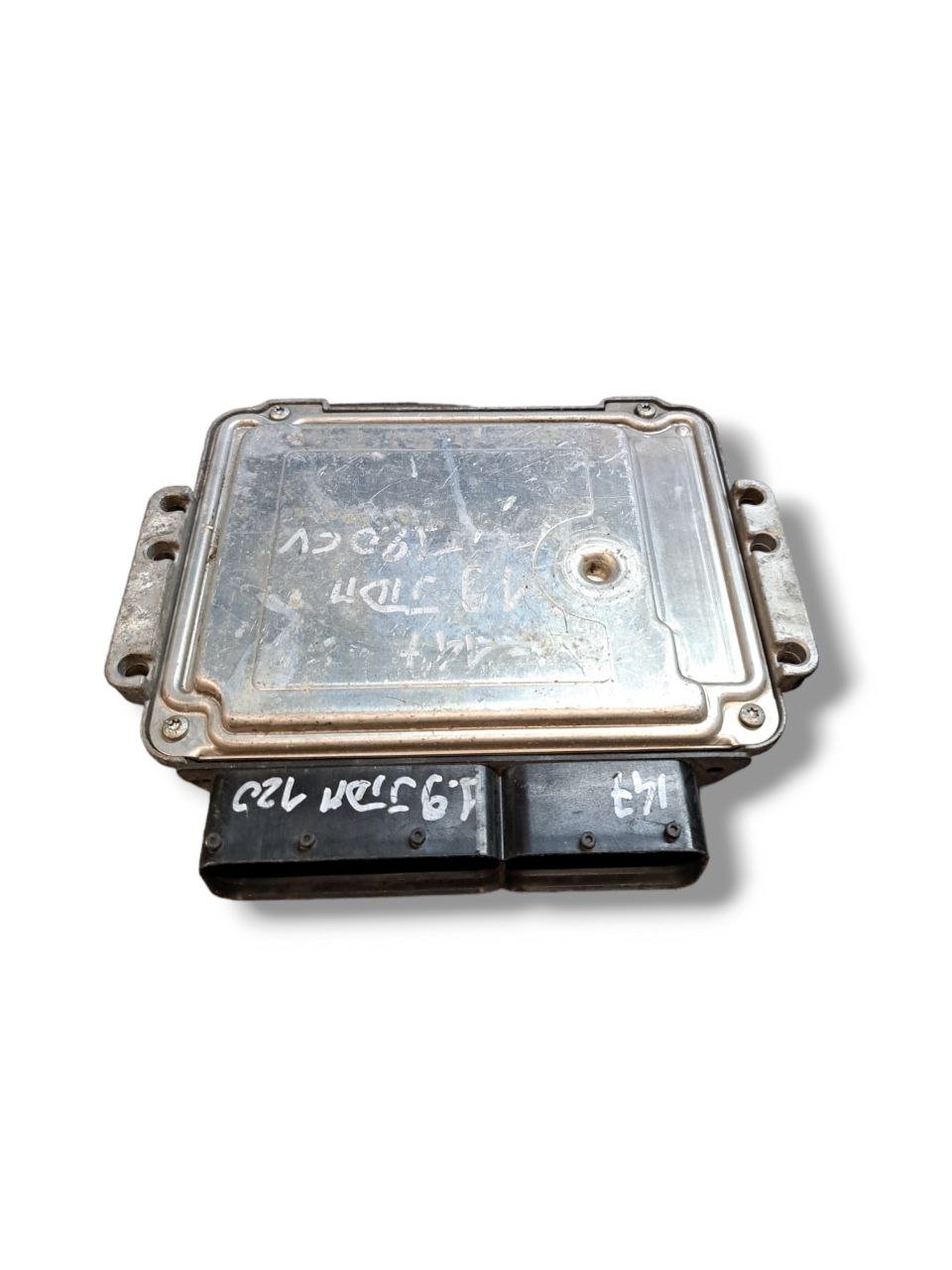 Centralina ECU Motore Alfa Romeo 147 1.9 JTD ( 2000-2005) COD:55204755