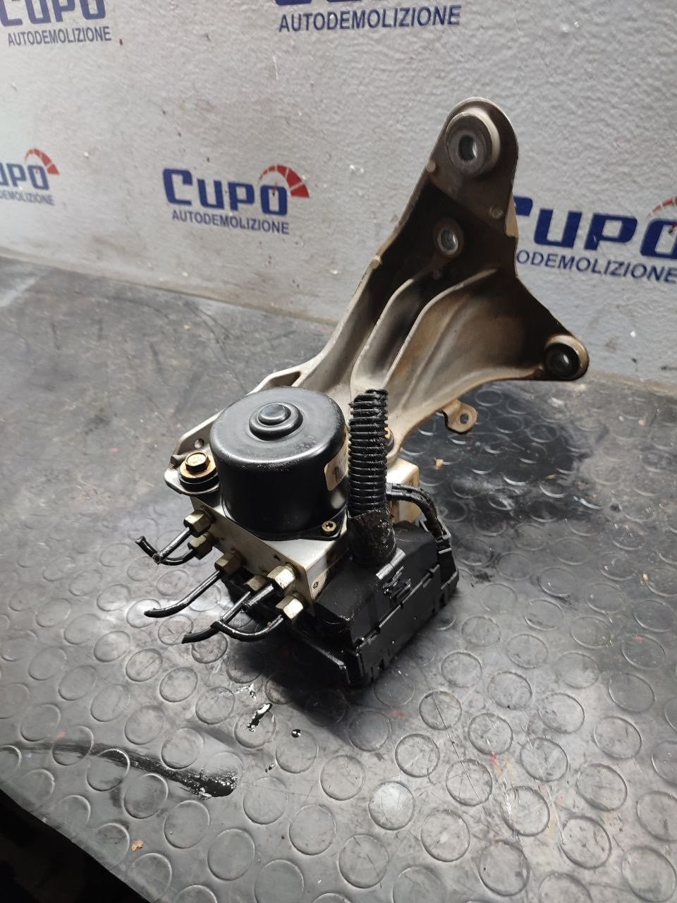Centralina pompa abs Chrysler Voyager 2.5 crdi ( 2000 ) cod 04686702ac - BIBA-RICAMBI
