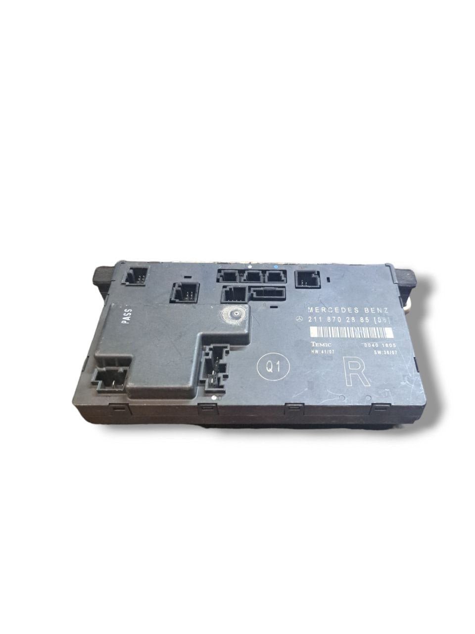 Centralina Porta Anteriore destra Mercedes-Benz Classe E W211 COD:2118702885 (2002-2007)