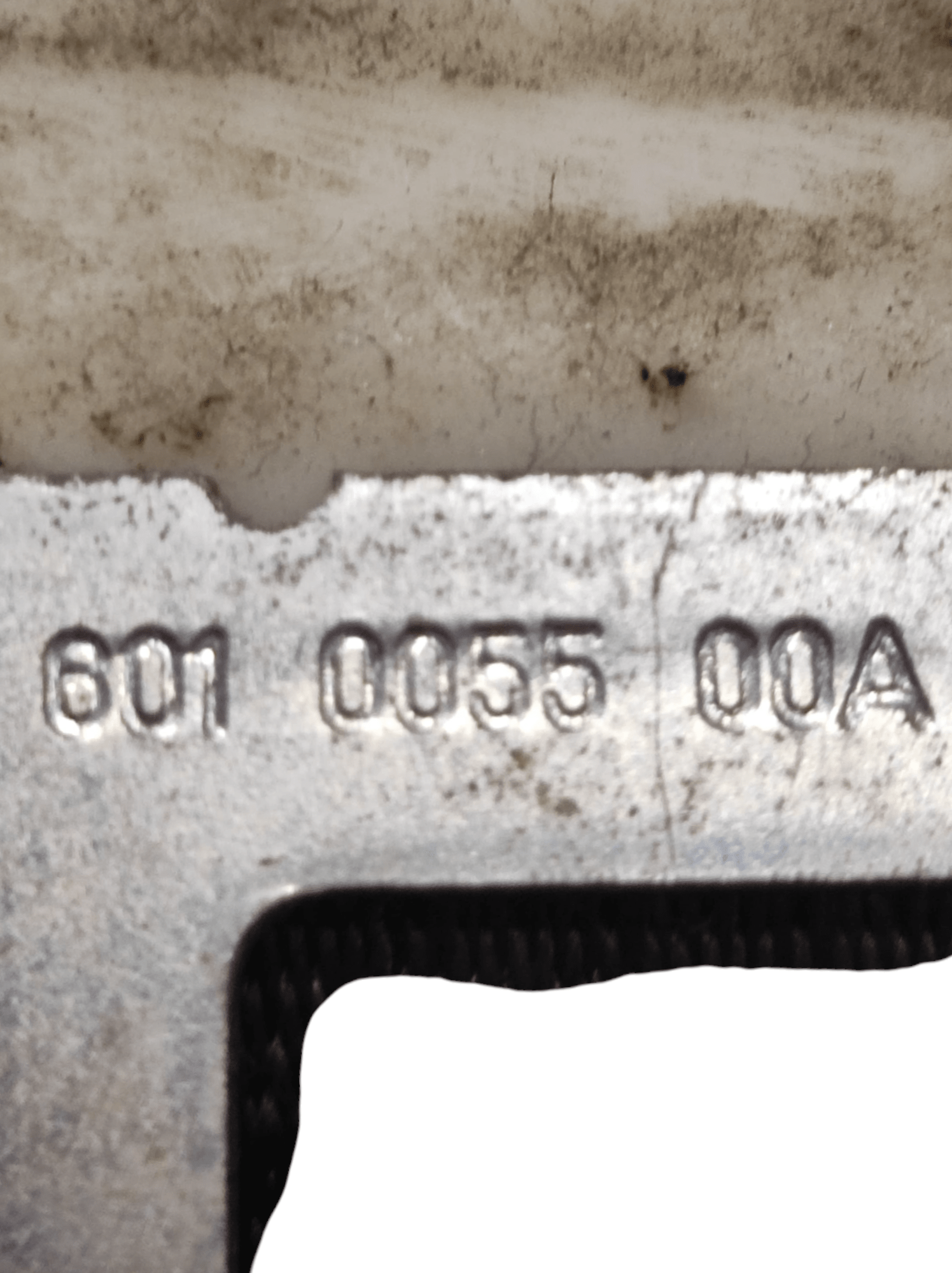 Cintura di Sicurezza Posteriore Centrale Isuzu Pick Up D-Max COD: 601005500A (2002-2011)