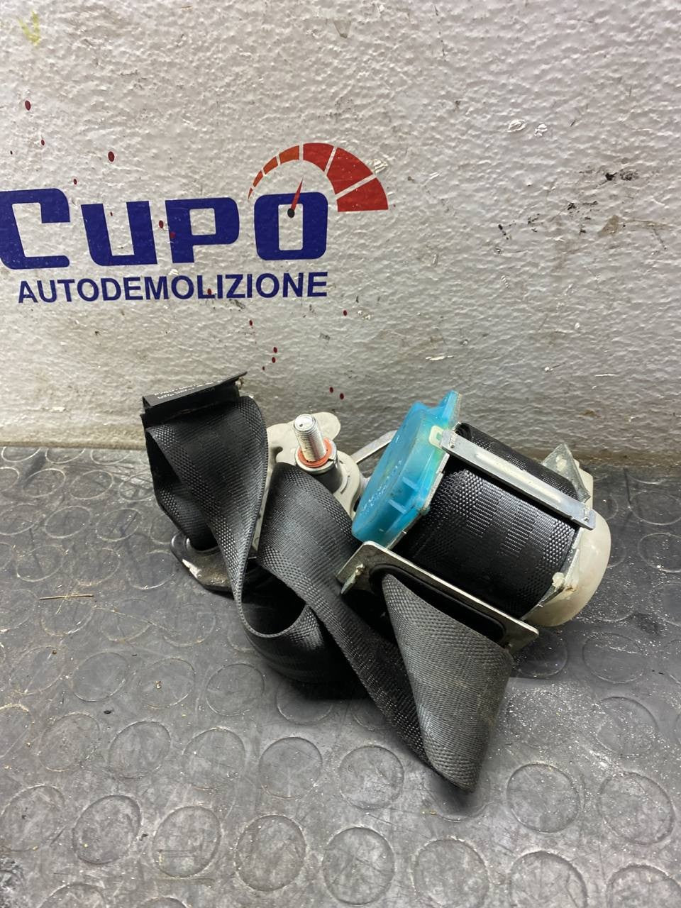 cintura di sicurezza posteriore sinistra Hyundai i20 cod:898101j000