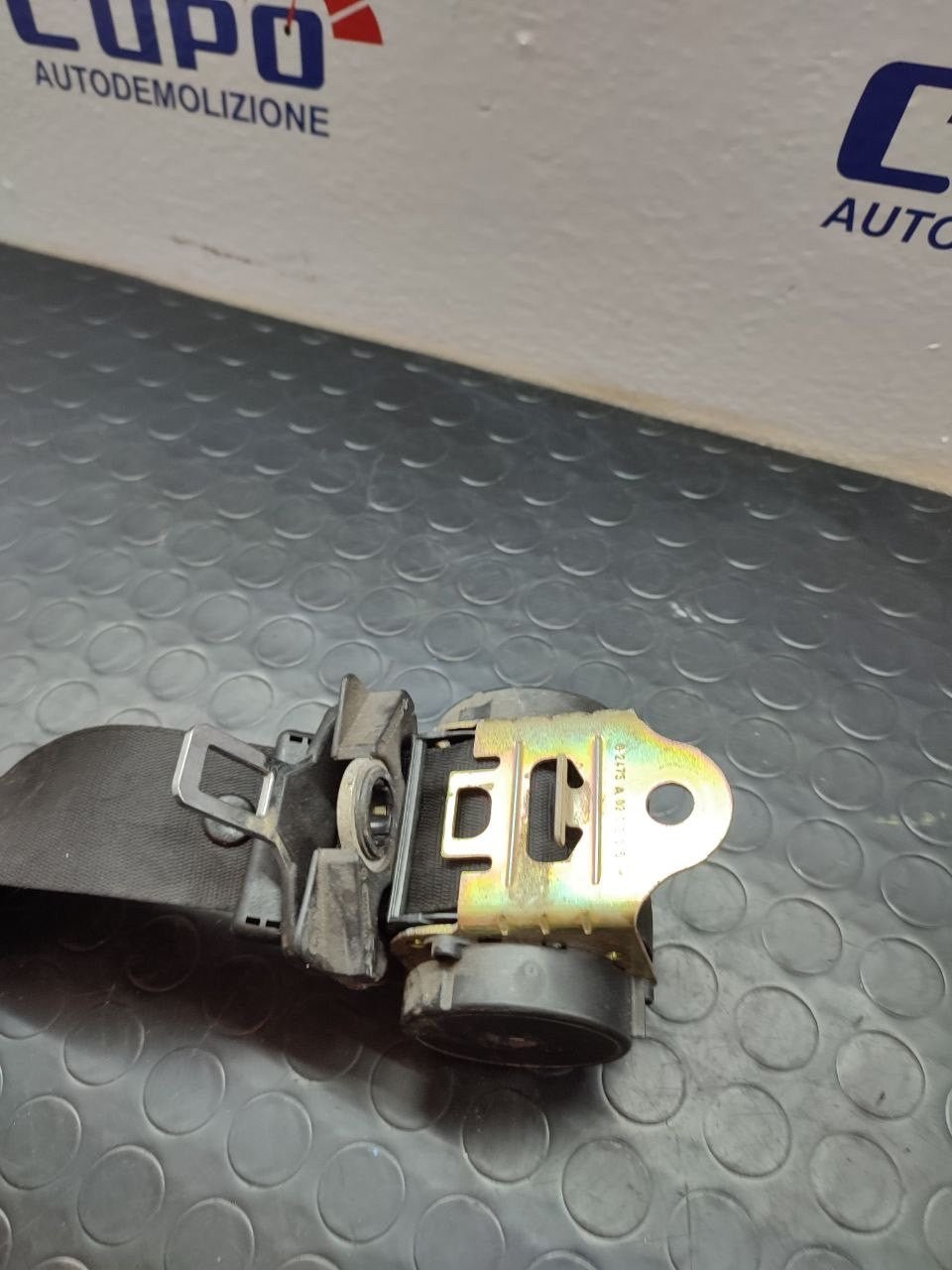 Cintura di sicurezza posteriore sinistra MINI COOPER cod: g2475a