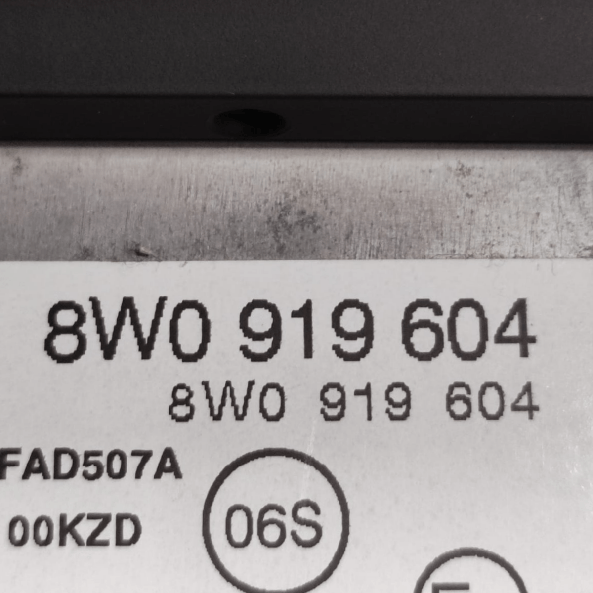 Display / Autoradio Audi A4 B9 COD: 8W0919604 (2015-2024)