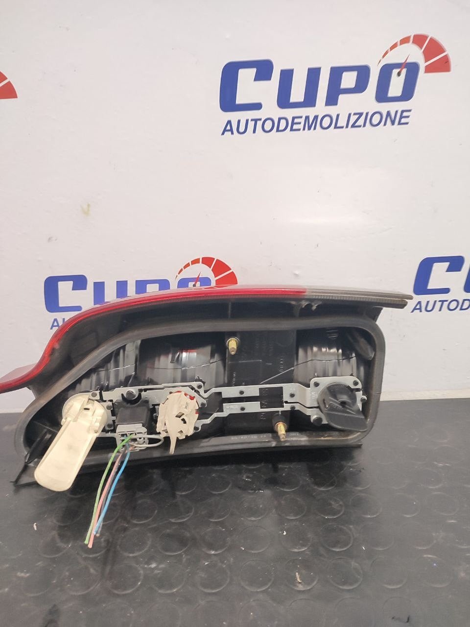 Fanale posteriore inferiore sinstro volvo v90 XC70 2.4 (2004) cod: 9154497 - BIBA-RICAMBI