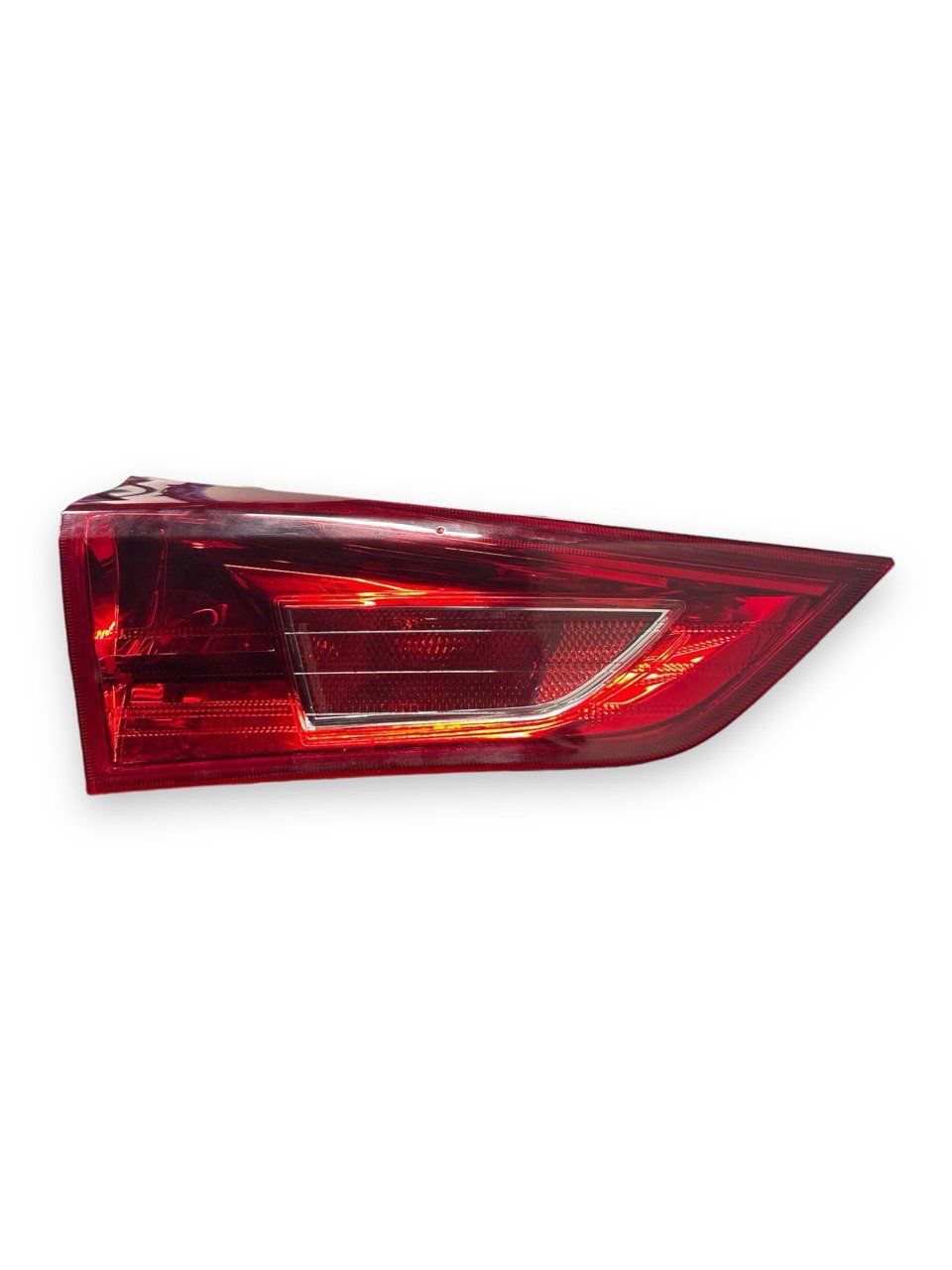 Fanale / Stop Alogeno Interno Posteriore Sinistro Toyota Auris (2012 > 2018)