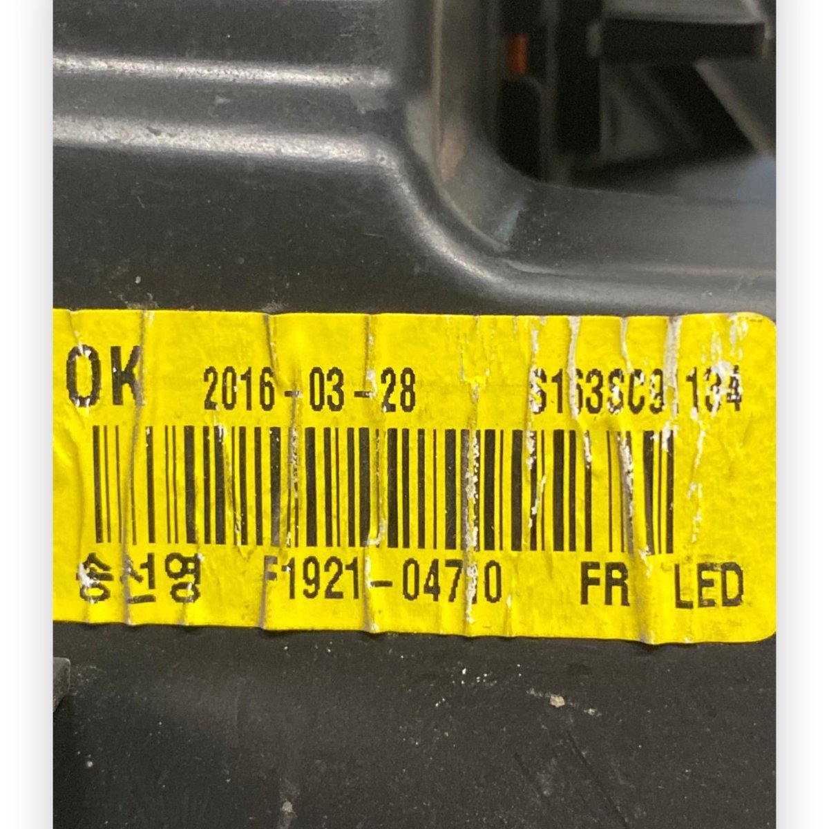 Faro / fanale anteriore destro (dx) alogeno diurno led Kia Sportage QL (2016-2021) Cod: F1921-04710