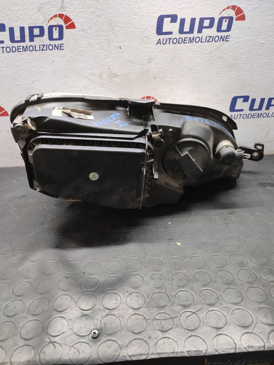 Faro / Fanale Anteriore Sinistro Fiat Multipla II Serie (2010) Cod:51780723