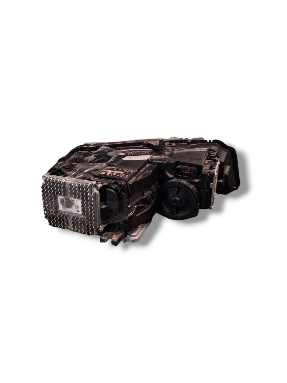 Faro / Fanale anteriore sinistro Matrix LED audi A8 4h(2011-2018)cod.4H0941783