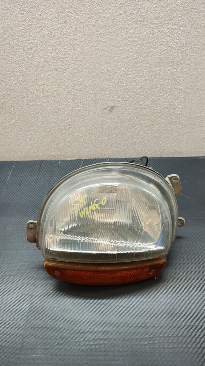 Faro / fanale anteriore sinistro Renault Twingo I serie