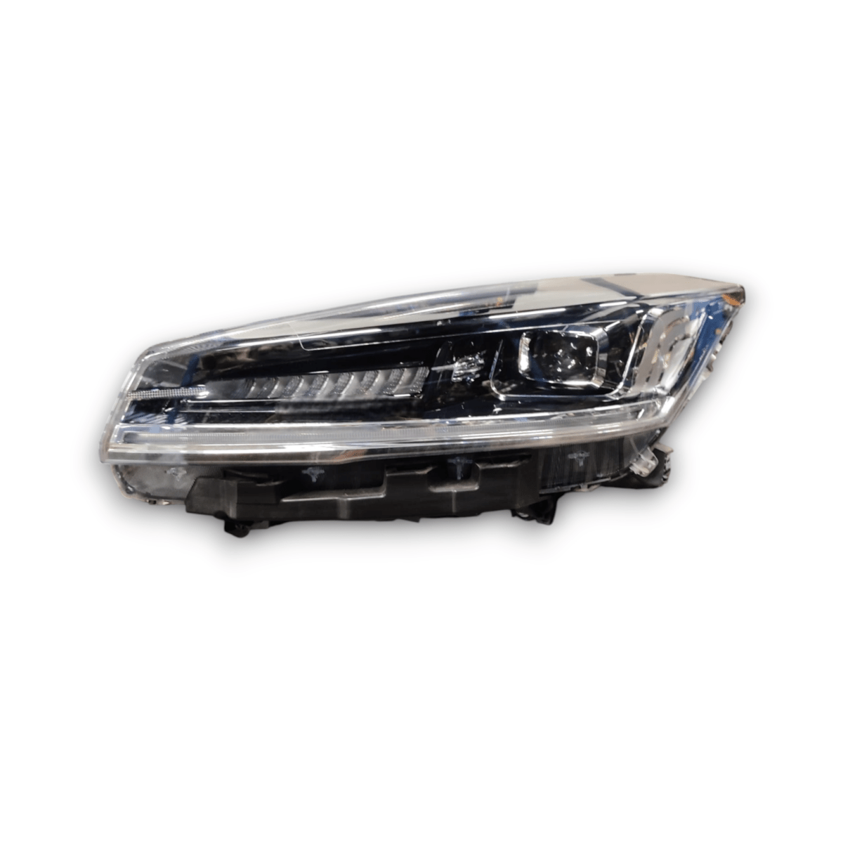 Faro / fanale sinistro emc wave 3 cod: f01-4121010-02aa (2020-)