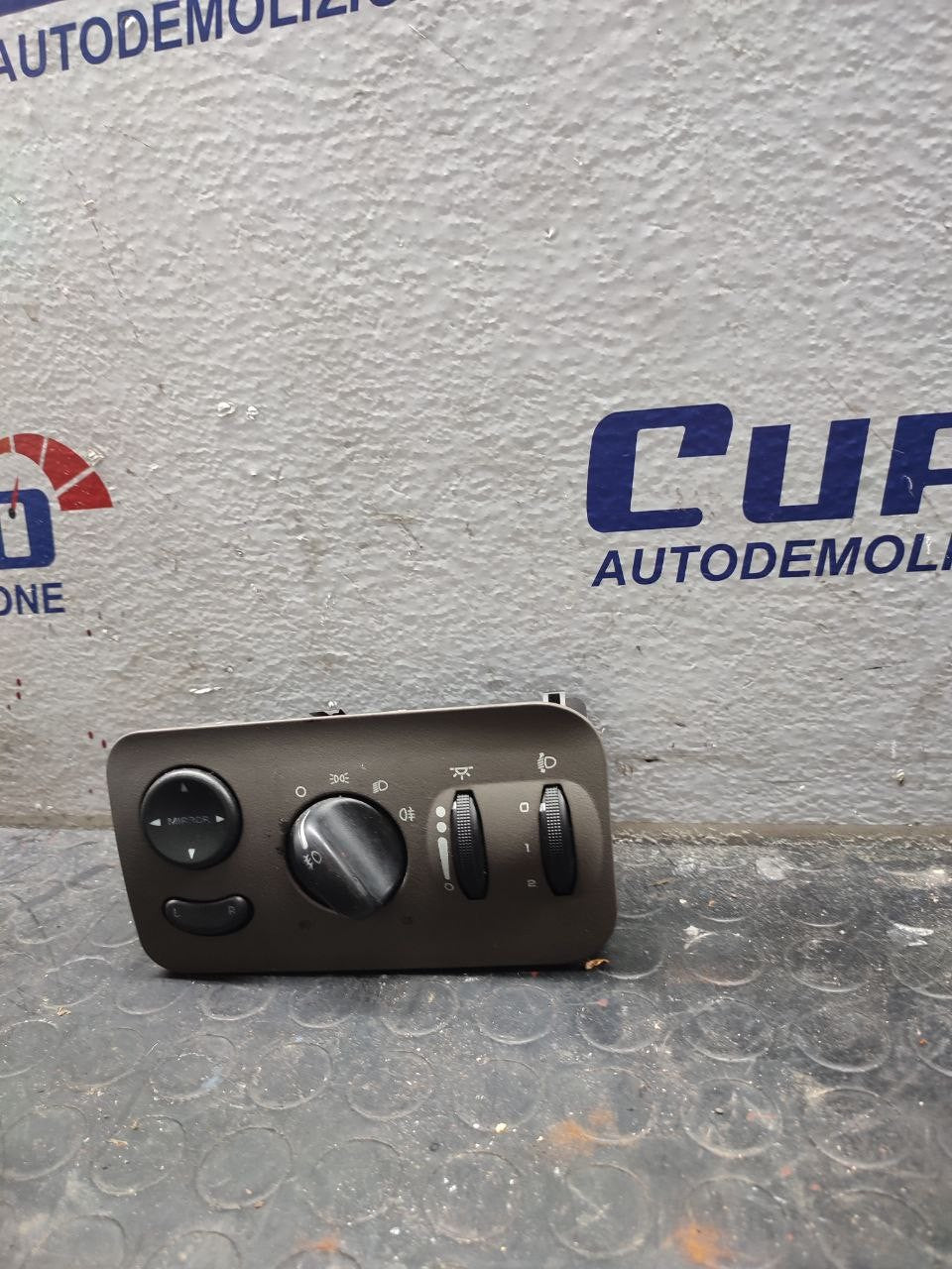 Interruttore comandi fari Chrysler Voyager ( 2001 ) cod p0sa901l5ac