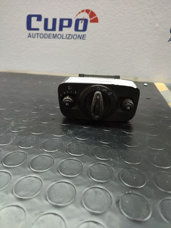 Interruttore Comandi Luce Ford Fiesta cod: 10004132