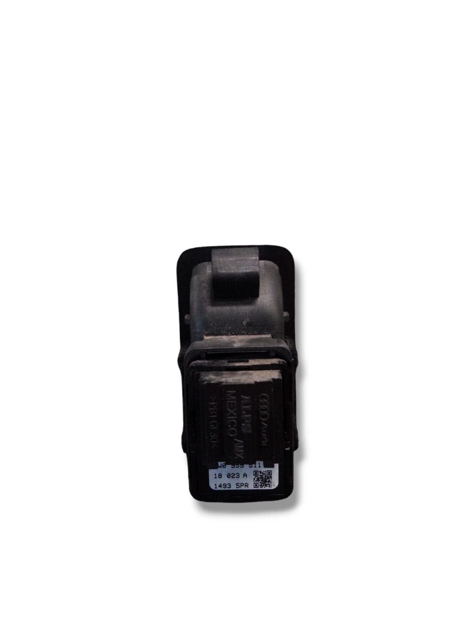 Interruttore / comando Gancio Traino Audi A4 B9 (2016>) cod.8w0959511