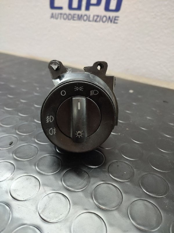 Interruttore luci Volkswagen Polo cod: 6Q0941531C