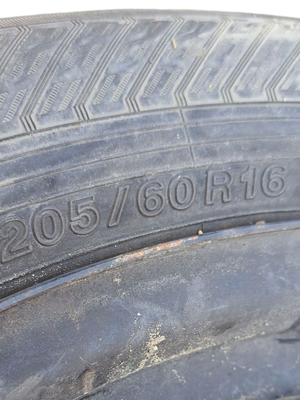 Ruota di scorta pneumatico Renault Kangoo (2021) 205/60 R16