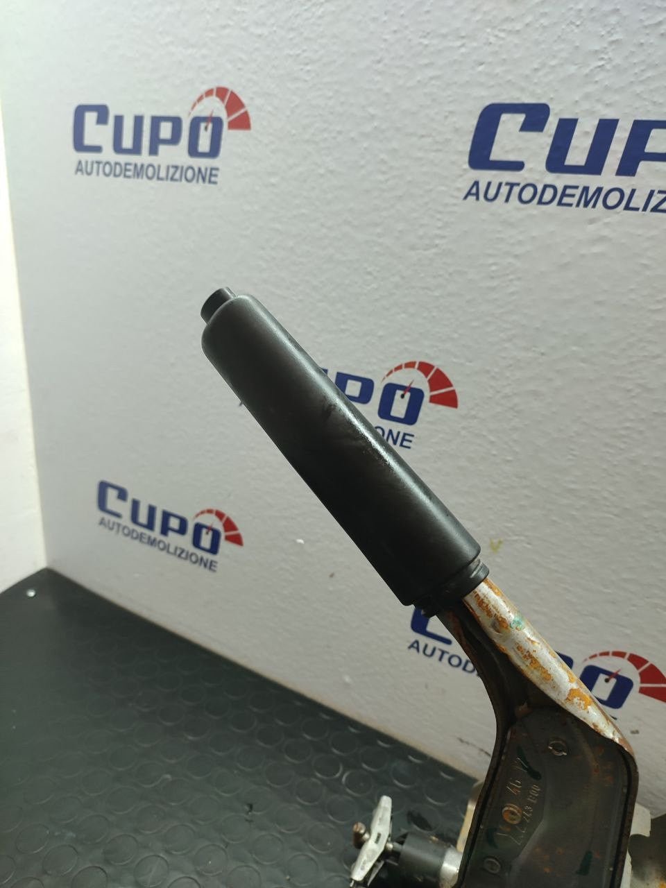 Leva freno a mano PEUGEOT PARTNER TEPEE 1.6 (2012) D cod: 9680786377 - BIBA-RICAMBI
