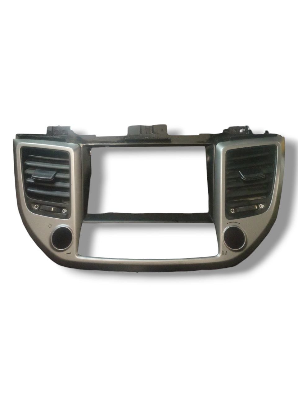 Mascherina autoradio + Bocchette aria clima Hyundai Tucson (2017) cod: 84740D7100