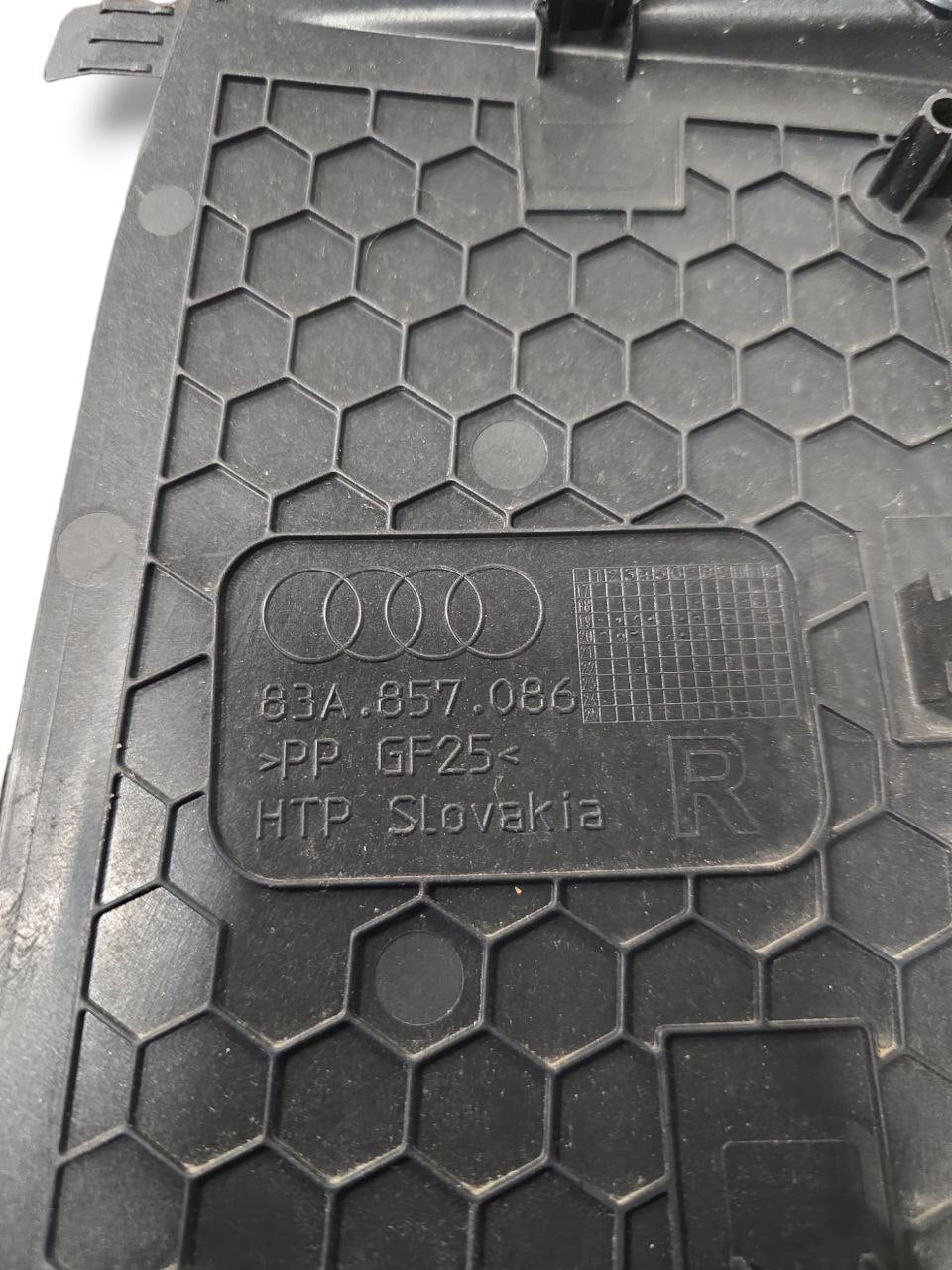 MODANATURA INTERNA CRUSCOTTO DESTRA AUDI Q3 F3 (2018>) Cod : 83A857086