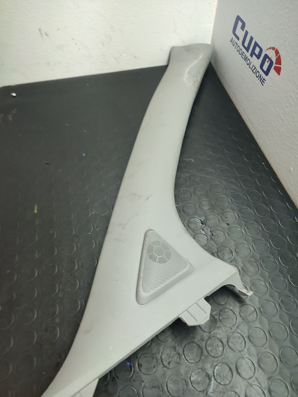 Montante anteriore sinistro TOYOTA YARIS 1.3 B cod: 62211-0d070