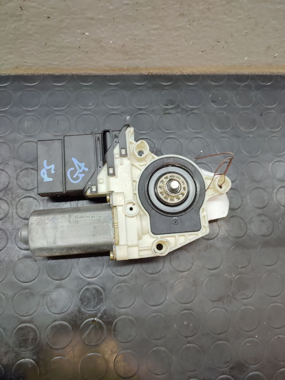Motorino alzacristalli VOLKSWAGEN GOLF V posteriore sinistro (1J) 1.9 tdi