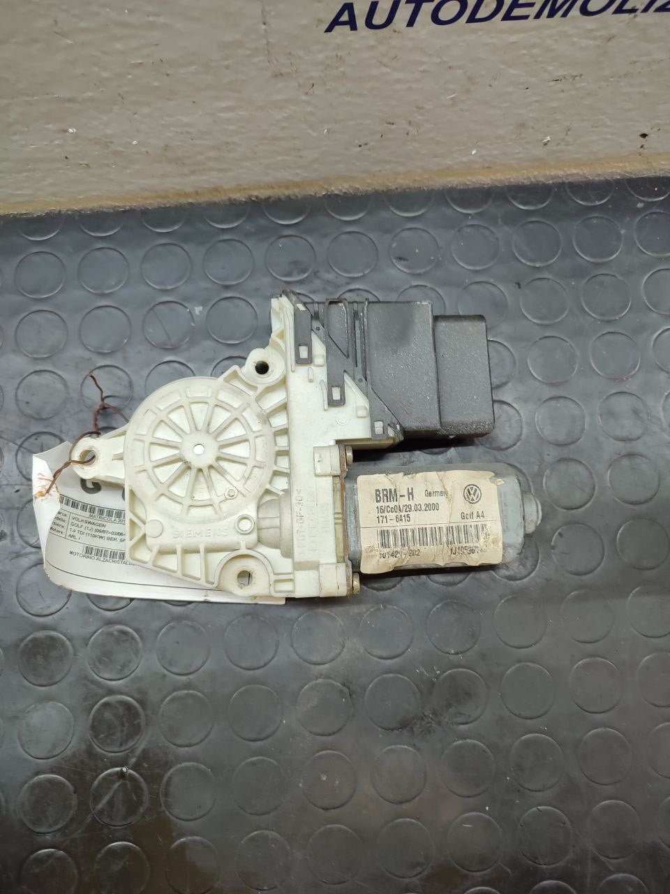 Motorino alzacristalli VOLKSWAGEN GOLF V posteriore sinistro (1J) 1.9 tdi
