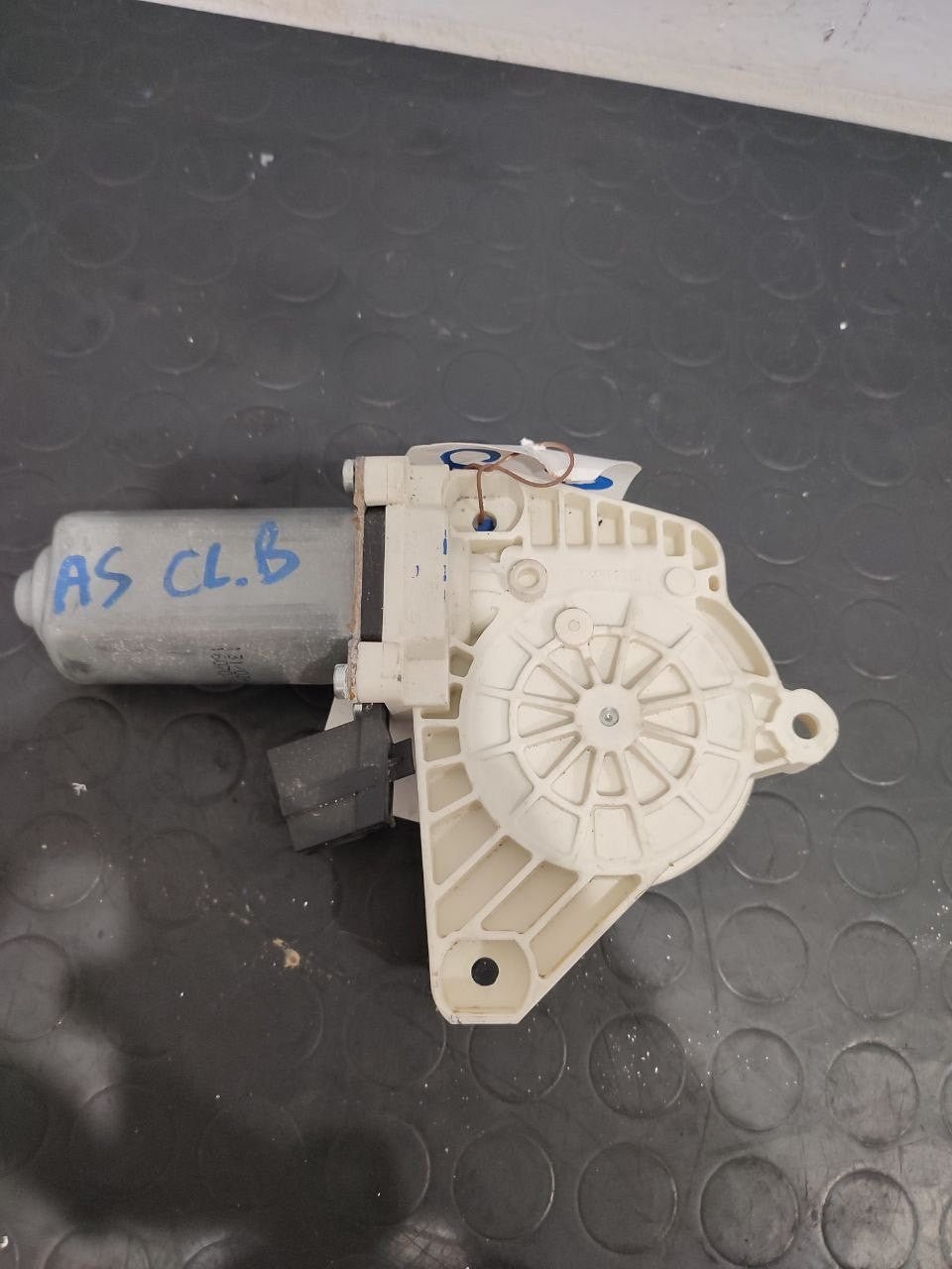 Motorino Alzacristallo anteriore sinistro MERCEDES-BENZ CLASSE B (T245) cdi