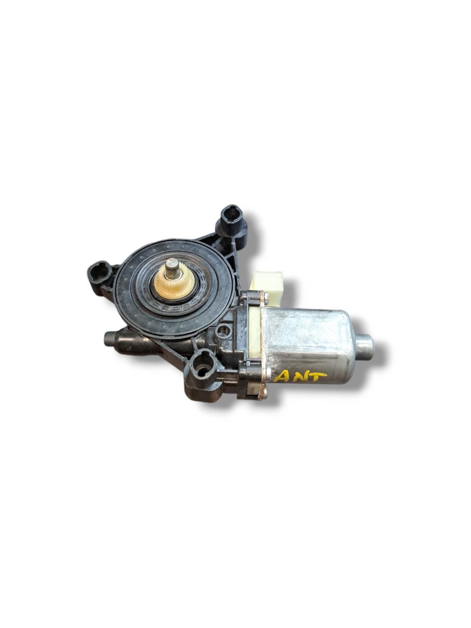 Motorino alzavetro anteriore destro (Dx) Audi A4 B9 / Passat / Leon(2018) COD:8W0959802