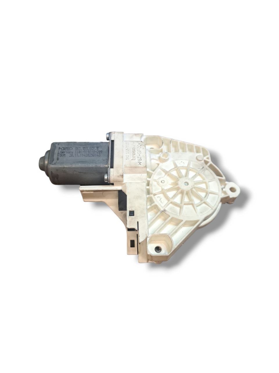 Motorino alzavetro anteriore sinistro (sx) Audi A4 B8 / Q5 / Q3 (2010) COD:8K0959801B