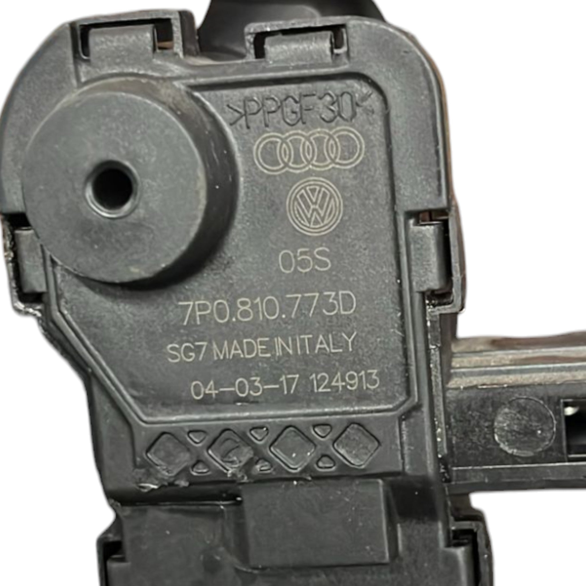 Motorino Apertura / Chiusura Sportello Carburante Skoda Fabia III cod:7P0810773D (2014 > 2021)