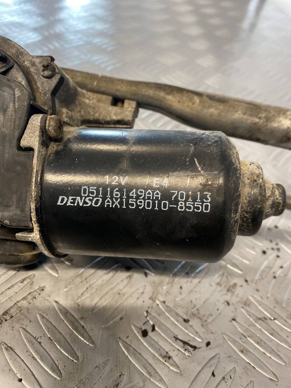 Motorino tergicristalli anteriore Chrysler PT Cruiser cod:ax1590108550 05116149aa