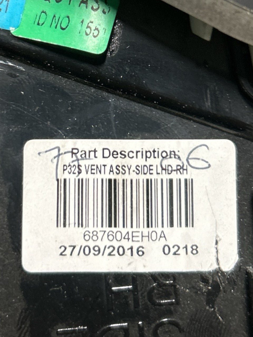 Nissan Qashqai (J11) cod.687604EH0A Bocchetta Aria Anteriore Destra (2014 > 2021)