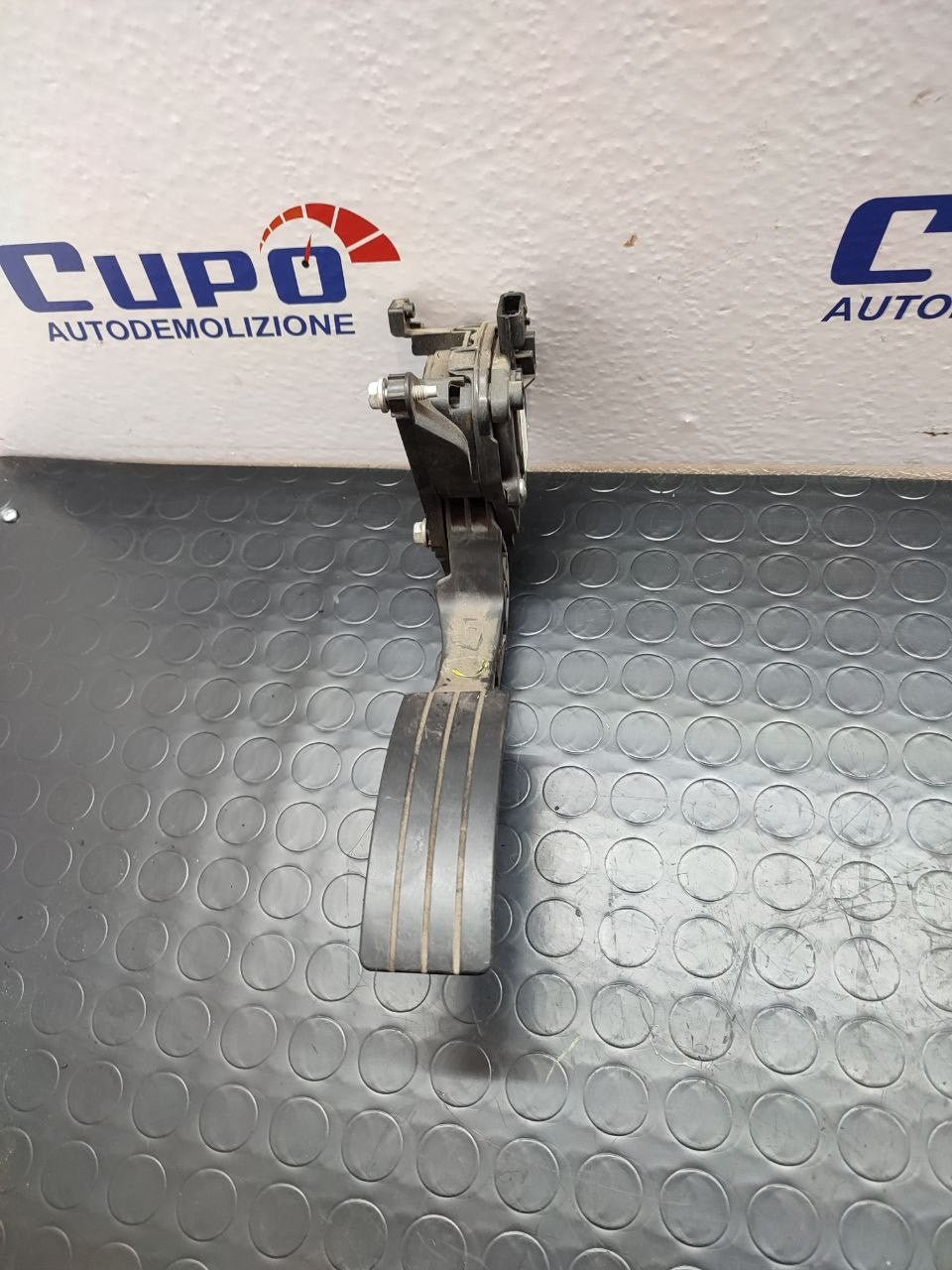 Pedale acceleratore Renault Clio IV cod 180029347r - BIBA-RICAMBI