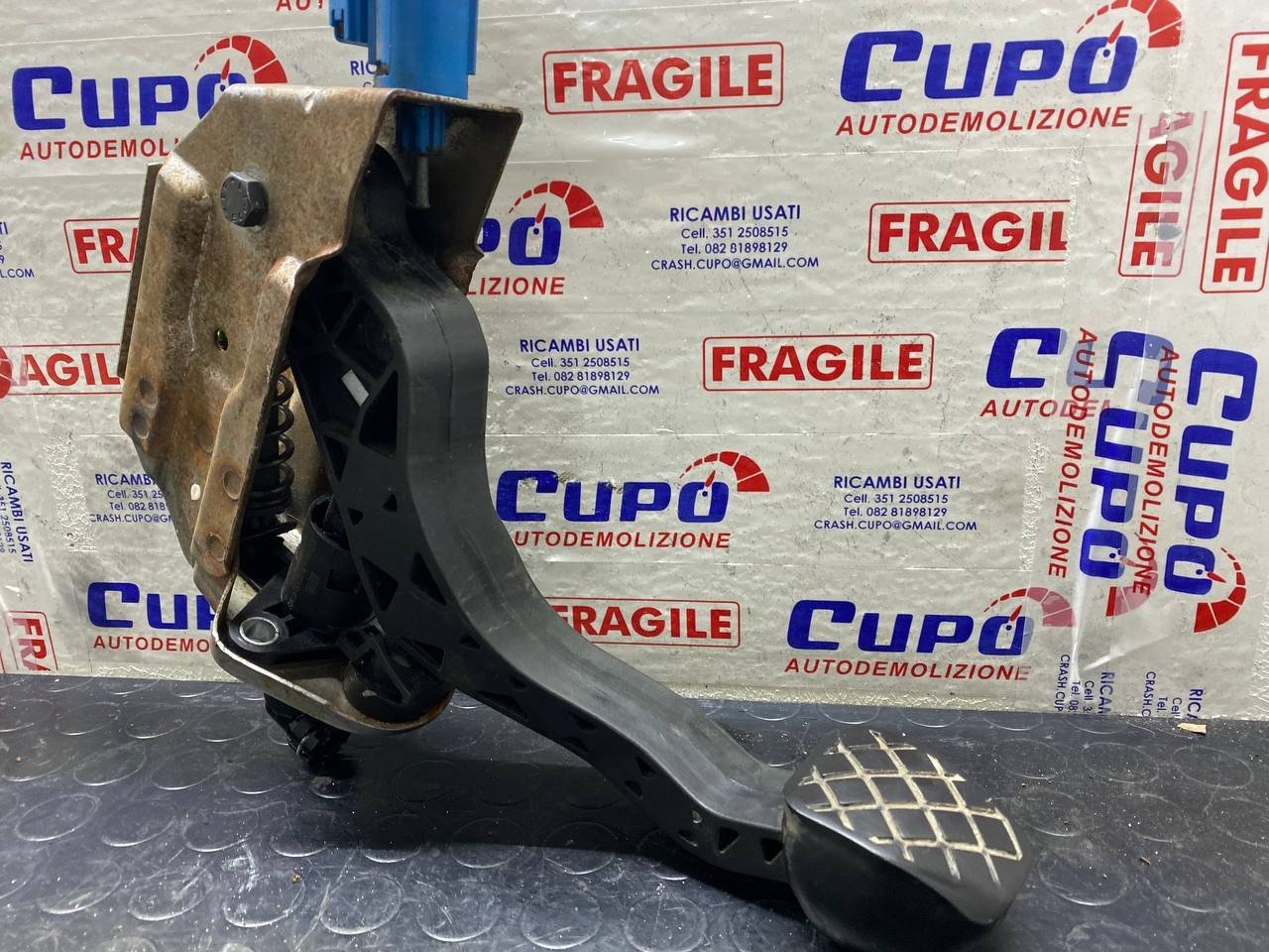 pedale attuatore frizione volkswagen polo IV (2004) cod:6q1721059f